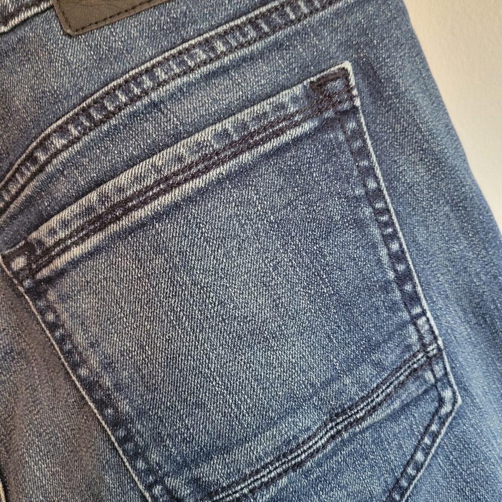 Kenneth Cole Jean - Picture 4 of 6
